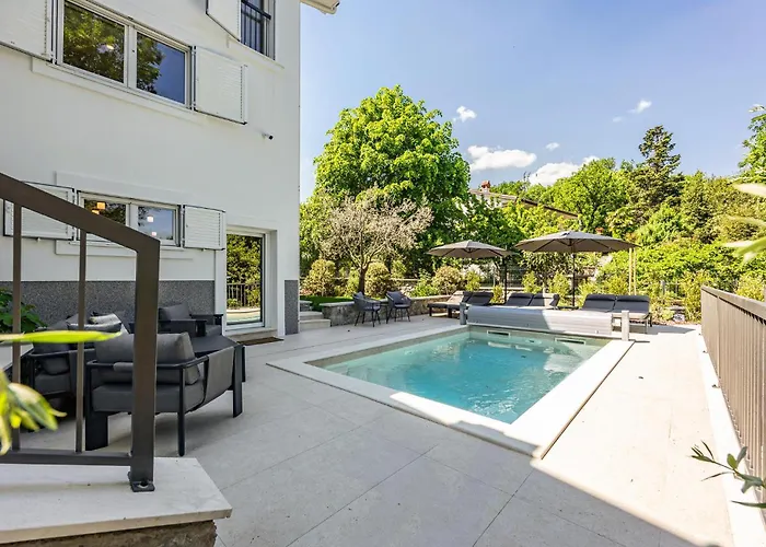 Ferienhaus Gorgeous In With Sauna Opric